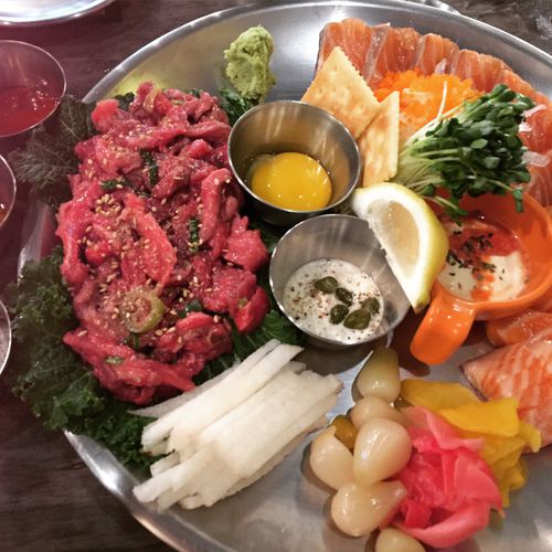 서울대입구 육회말연어 사진