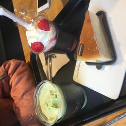 신촌 카페 투썸플레이스 신촌점