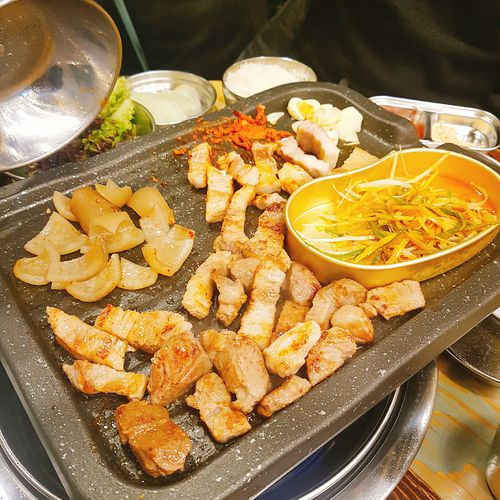 6번출구 육지고기 사진